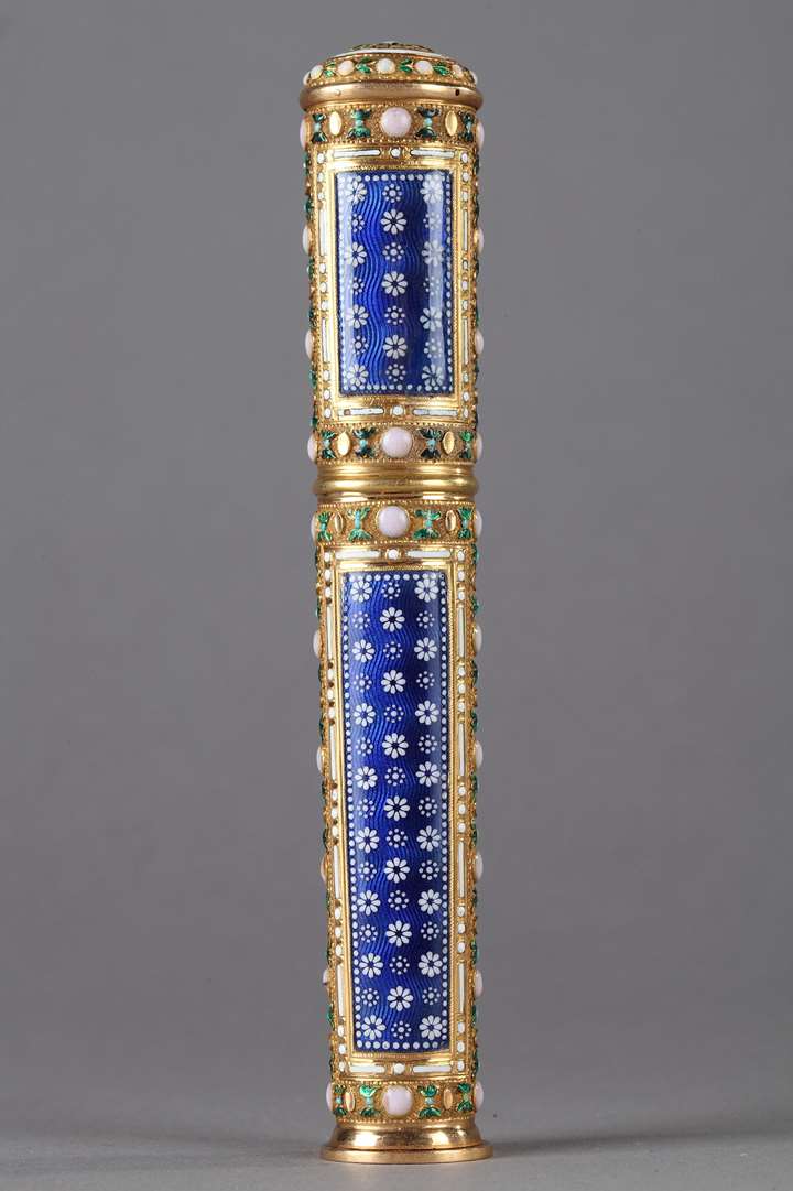 GOLD AND ENAMEL CASE FOR WAX, LOUIS XVI PERIOD